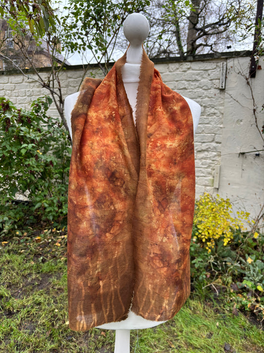 Fine wool etamine scarf printed with onion skins [SC313]